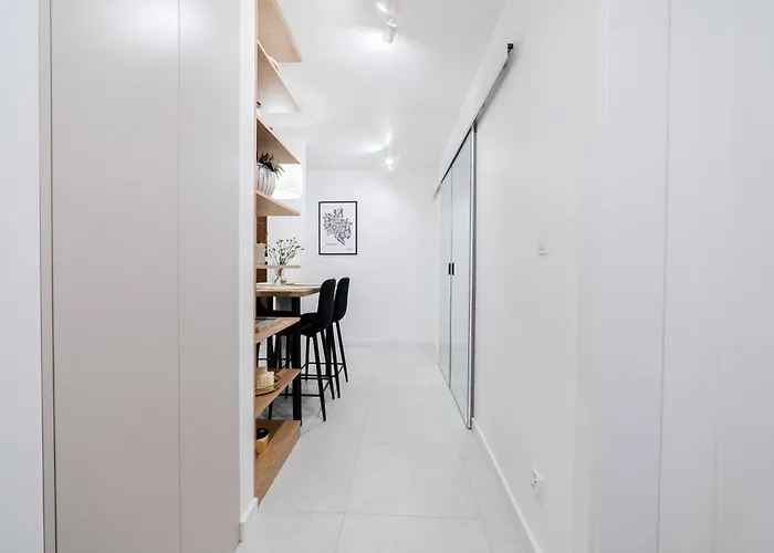 Krakowska Downtown Deluxe By Bookinghost بوزنان